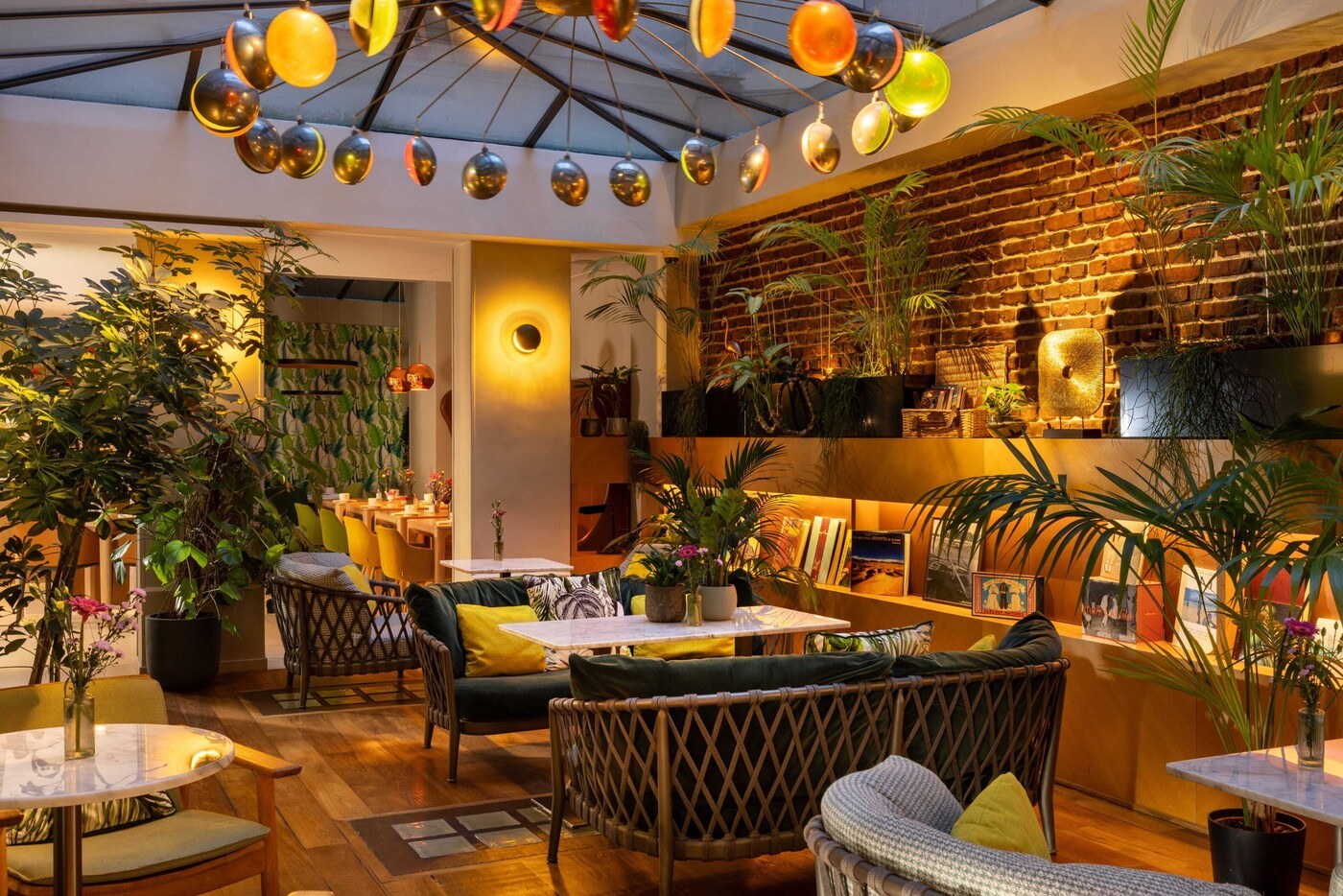 Hotel Le Six property photograph